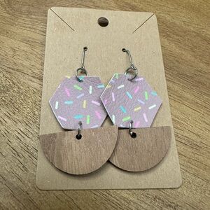 5/$10 Geometric Wooden Earrings with‎ Sprinkles